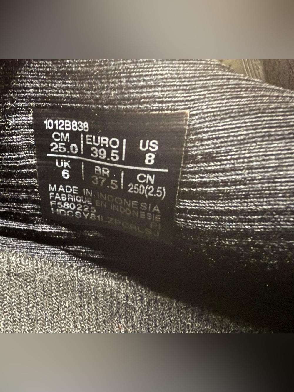 ASICS Women's GEL-Kayano 32 Running Shoe - Black/Graphite Grey size 8 - Picture 7 of 7